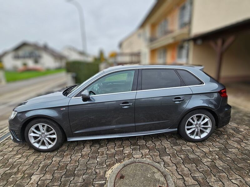 Gebraucht Audi A3 Sportback Ambition 150 PS (110 kW) 2015 Grau Kleinwagen