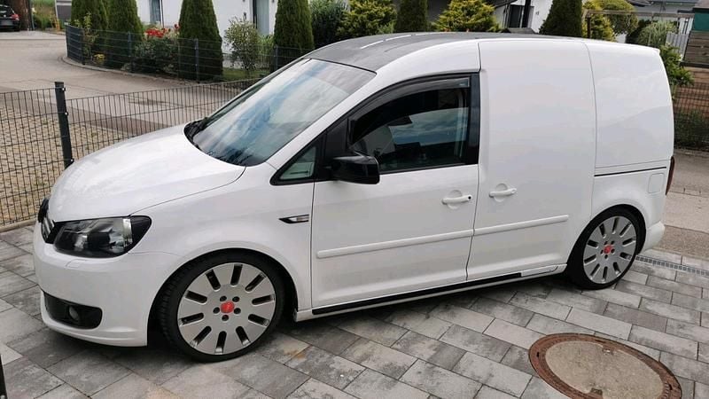 Gebraucht VW Caddy 102 PS (75 kW) 2011 Weiß Van / Kleinbus