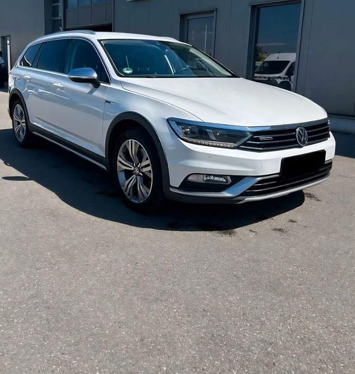 Gebraucht VW Passat Alltrack 239 PS (175 kW) 2017 Weiß Kombi