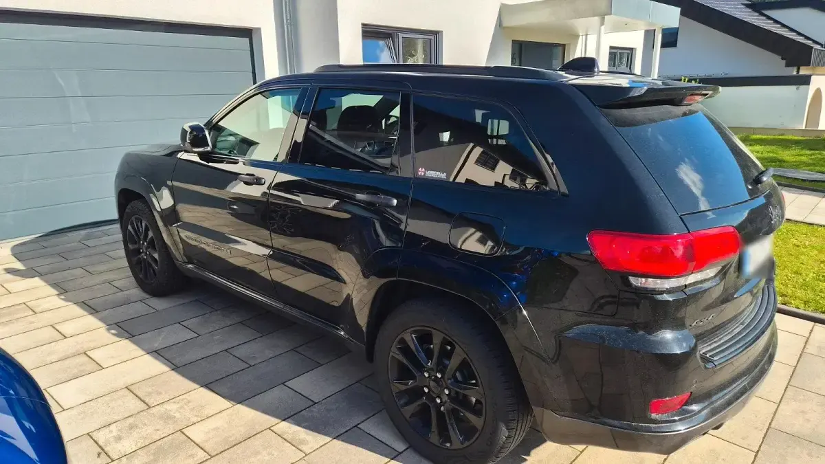 Gebraucht Jeep Grand Cherokee Summit 250 PS (183 kW) 2017 Schwarz SUV