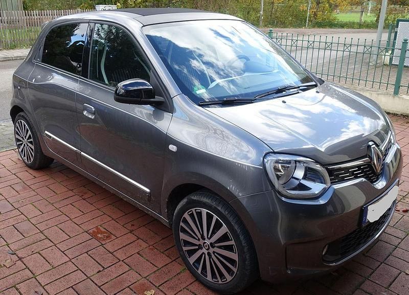 Grau Gebraucht 2023 Renault Twingo Techno Kleinwagen | 13.700 € (Fairer Preis) - Bild 1/4