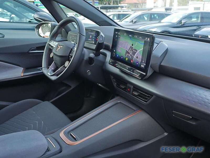 Gebraucht Cupra Born e-Boost 169 kW (231 PS) 2023 Vaporgrau Kleinwagen