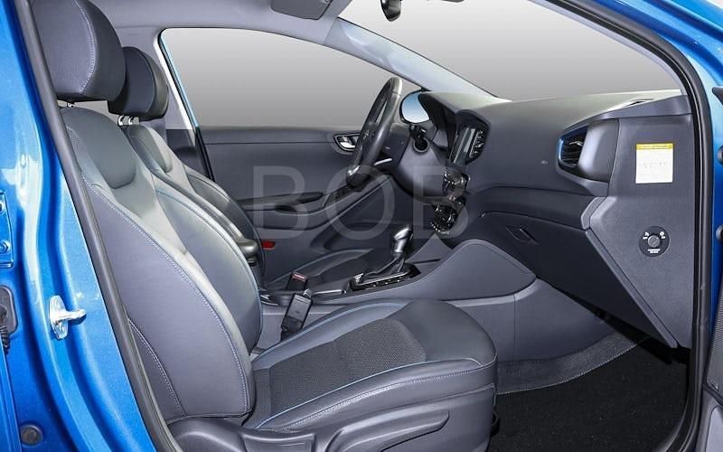 Gebraucht Hyundai Ioniq Premium 141 PS (103 kW) 2017 Blau Kleinwagen