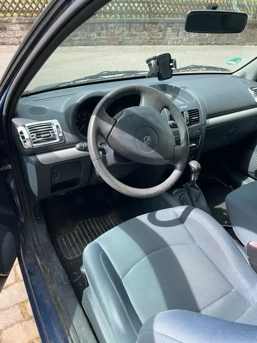 Gebraucht Renault Clio II 58 PS (42 kW) 2003 Kleinwagen