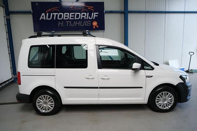 Gebraucht VW Caddy 102 PS (75 kW) 2020 Weiß Van / Kleinbus