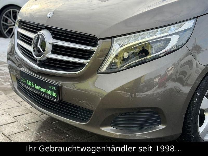 Gebraucht Mercedes V220 Avantgarde 163 PS (119 kW) 2015 Grau Van / Kleinbus
