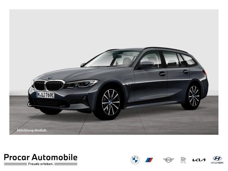 Grau Gebraucht 2021 BMW 320e Kombi | 25.970 € (Superpreis) - Bild 1/4