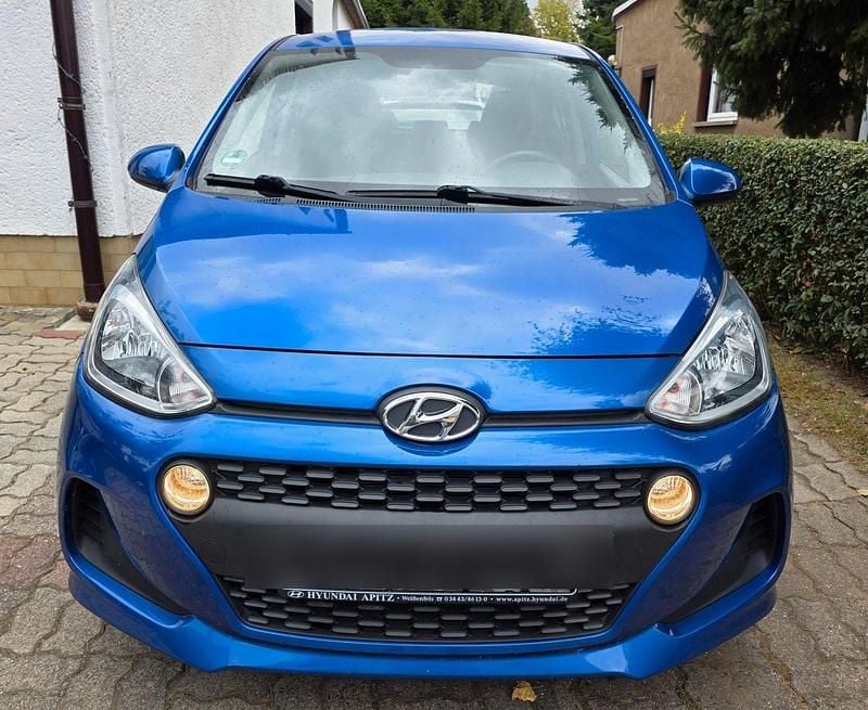 Blau Gebraucht 2020 Hyundai i10 Trend Kleinwagen | 9.500 € (Guter Preis) - Bild 1/4