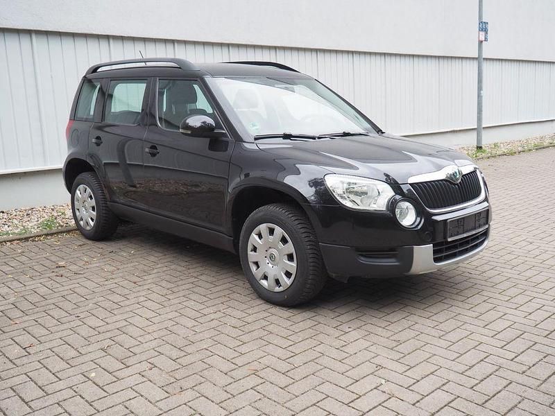 Schwarz Gebraucht 2013 Skoda Yeti Easy SUV | 6.990 € (Fairer Preis) - Bild 1/4