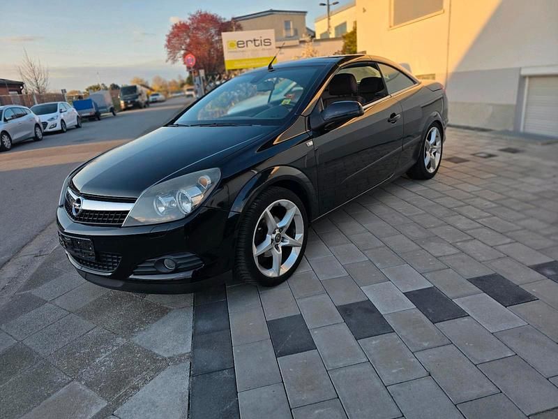 Gebraucht Opel Astra Cabriolet 116 PS (85 kW) 2007 Schwarz Cabrio