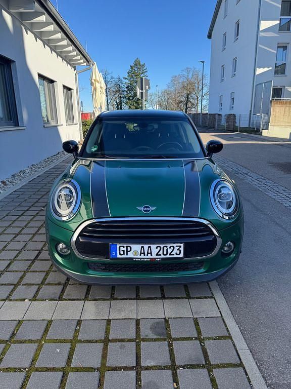 Gebraucht Mini Cooper 136 PS (100 kW) 2019 Schwarz Kleinwagen