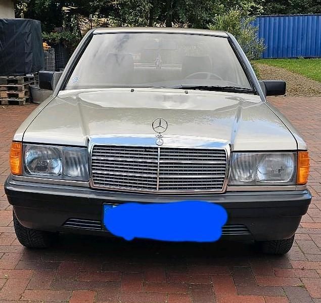 Grau Gebraucht 1988 Mercedes 190 Limousine | 4.900 € - Bild 1/4