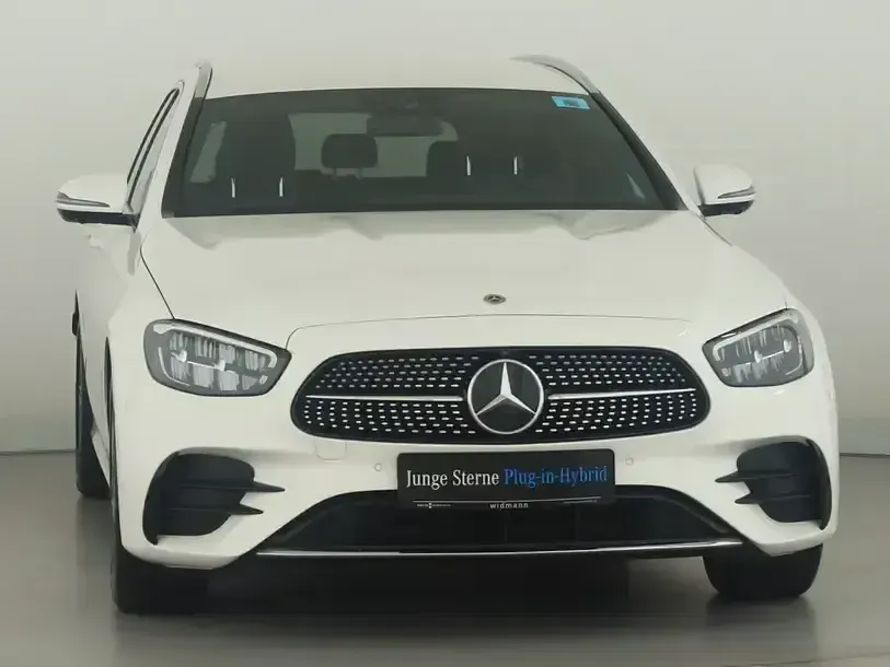 Gebraucht Mercedes E300 AMG 320 PS (235 kW) 2021 Polarweiss uni Kombi