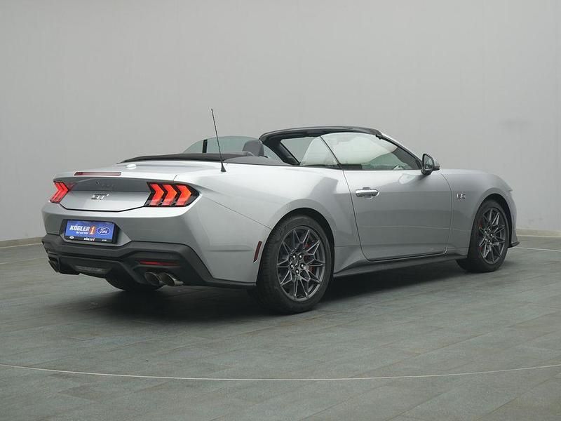 Neu Ford Mustang GT 446 PS (328 kW) 2025 Silber Cabrio
