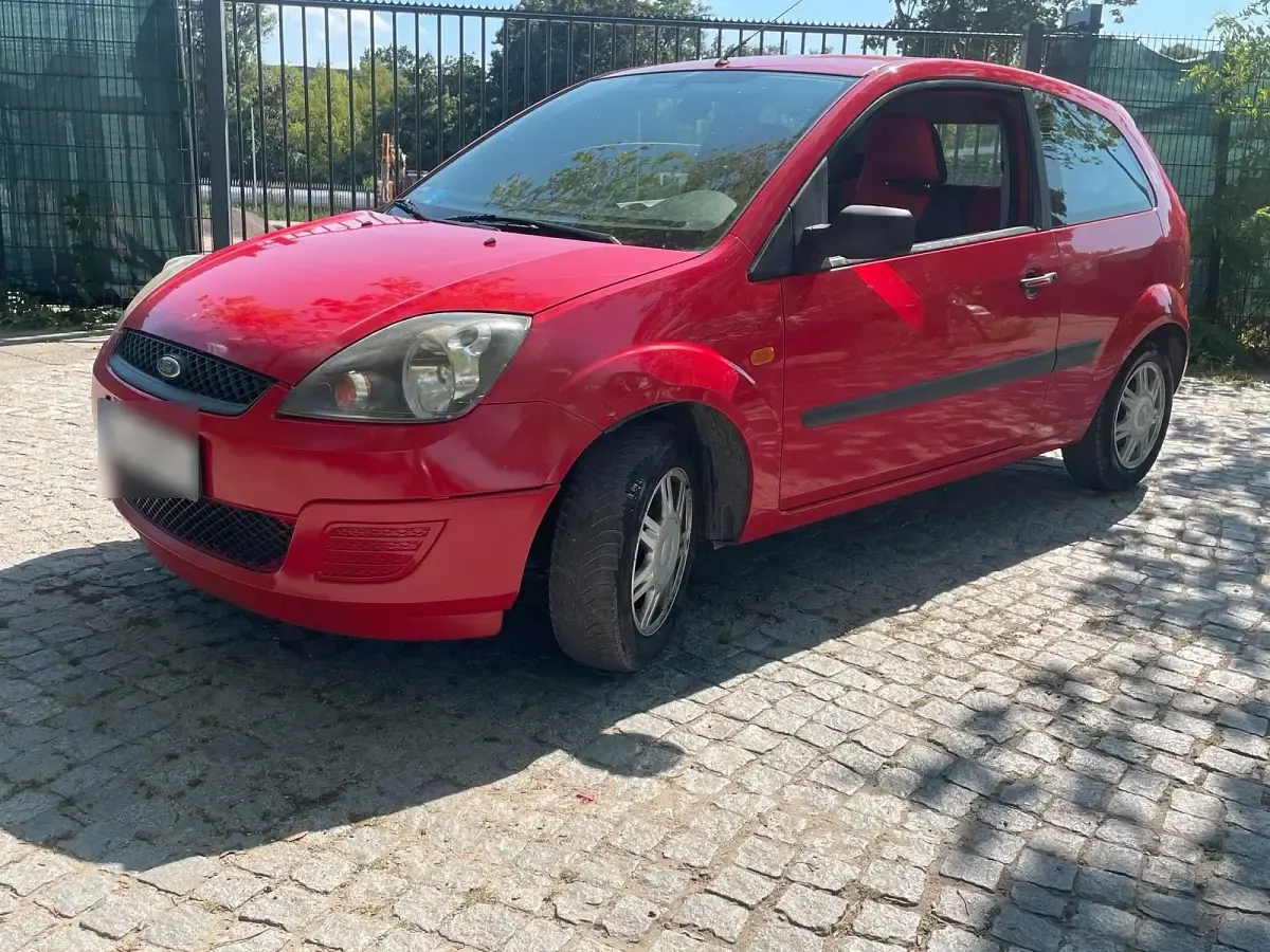 Gebraucht Ford Fiesta 80 PS (58 kW) 2006 Rot Kleinwagen