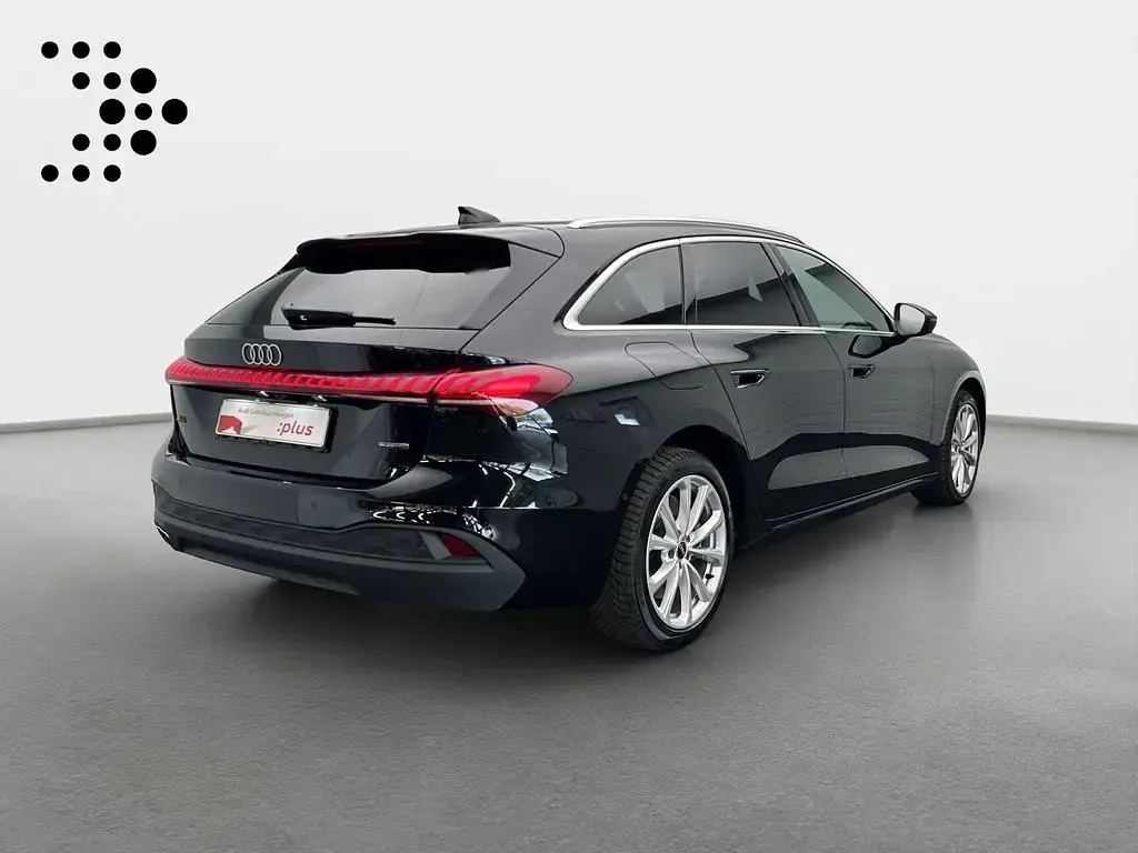 Gebraucht Audi A5 Comfort 204 PS (150 kW) 2025 Mythosschwarz metallic Kombi