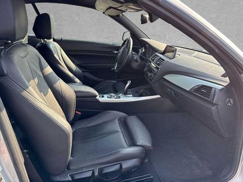 Gebraucht BMW 218 Advantage 150 PS (110 kW) 2016 Silber (glaciersilber metallic) Cabrio