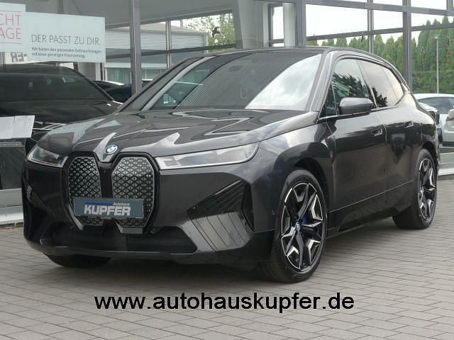 Sophistograu Gebraucht 2023 BMW iX Sport Line SUV | 65.900 € (Fairer Preis) - Bild 1/4