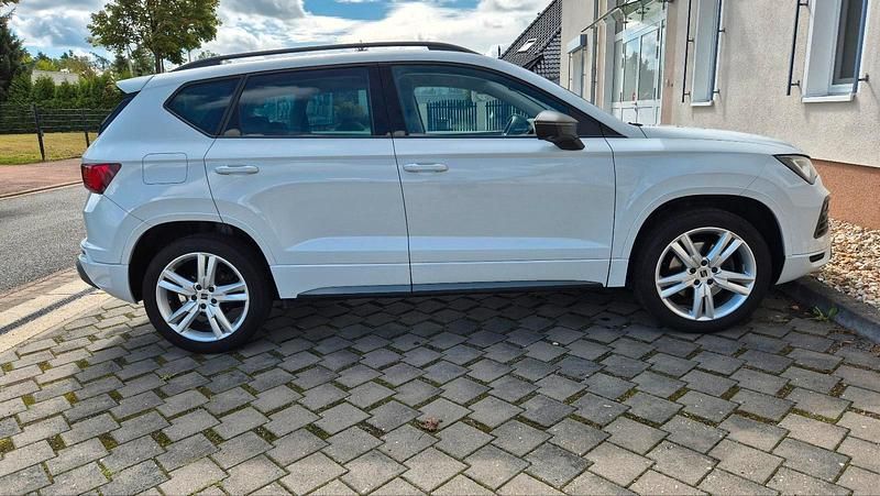 Weiß Gebraucht 2022 Seat Ateca FR SUV | 26.000 € (Guter Preis) - Bild 1/4