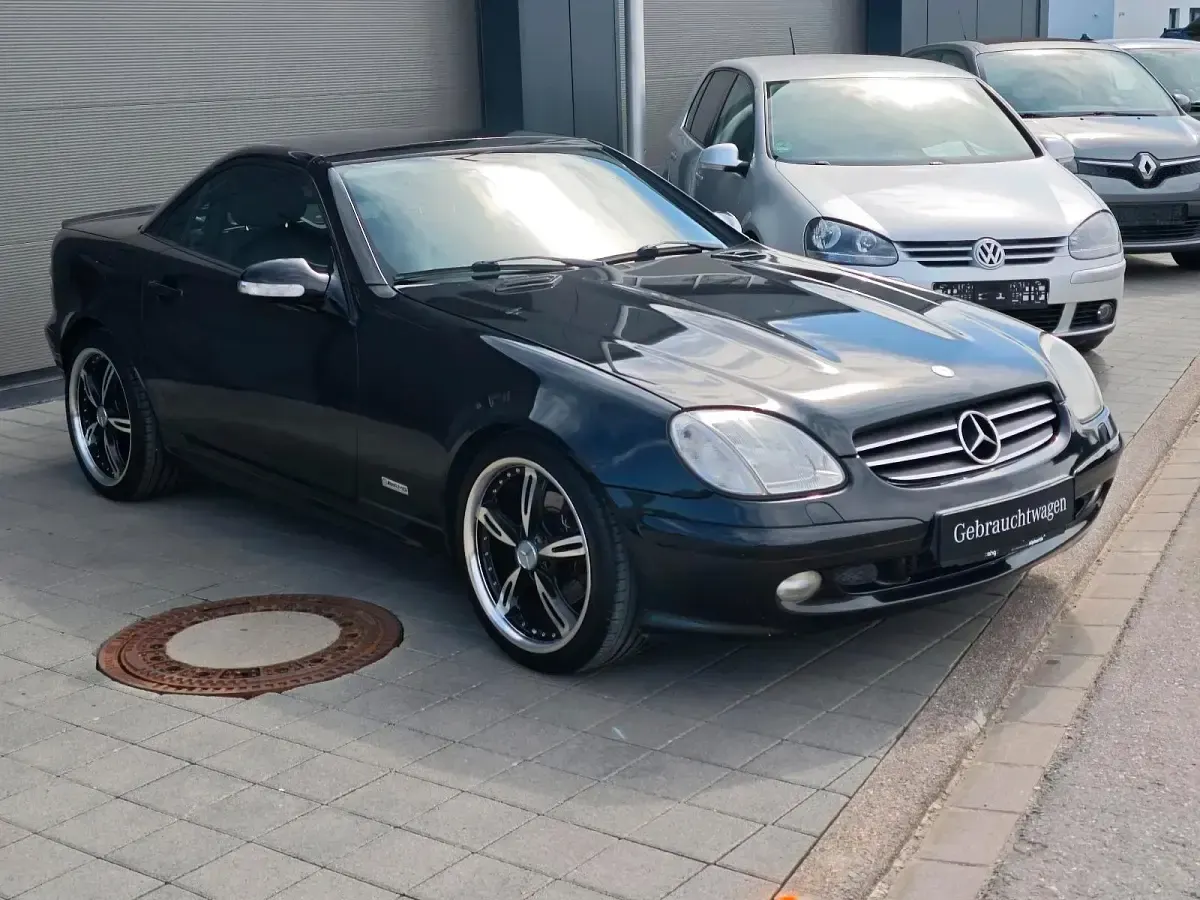 Gebraucht Mercedes SLK320 218 PS (160 kW) 2000 Schwarz Cabrio