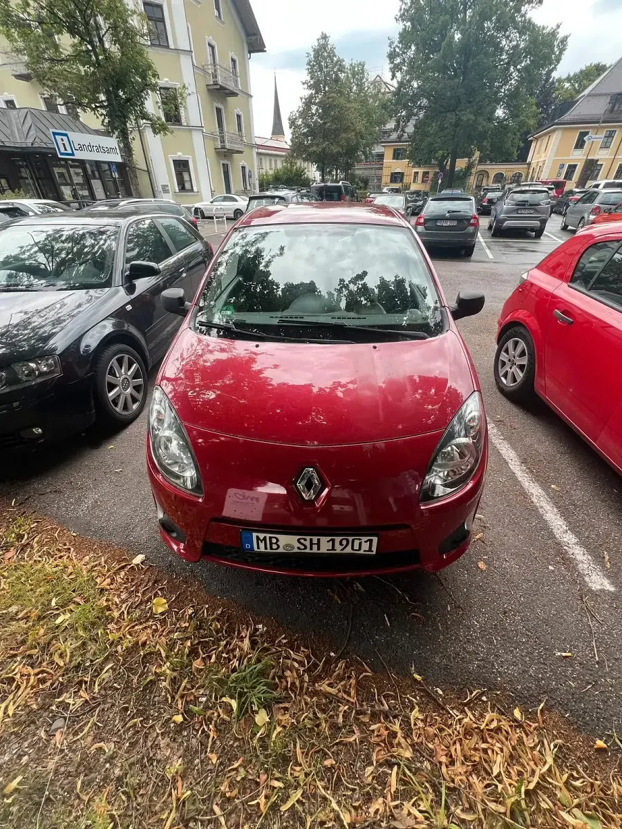 Gebraucht Renault Twingo 75 PS (55 kW) 2011 Rot Kleinwagen