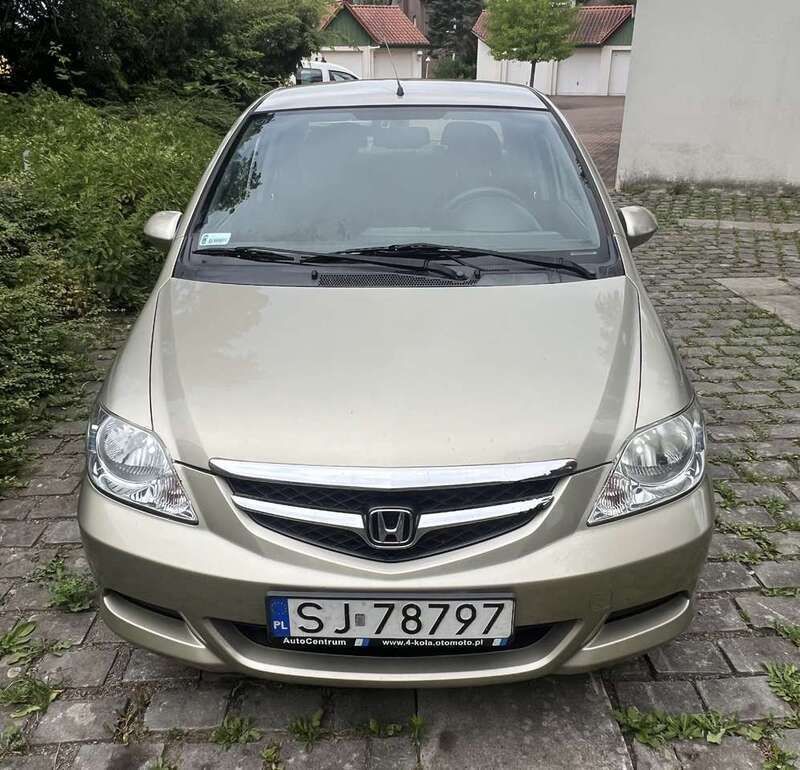 Gold Gebraucht 2008 Honda City Limousine | 1.200 € - Bild 1/4