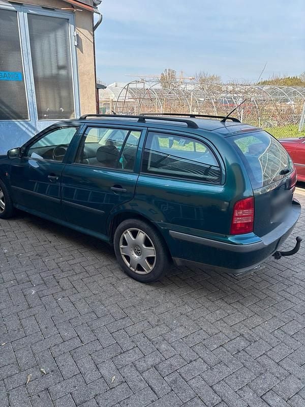 Gebraucht Skoda Octavia 110 PS (80 kW) 1999 Grün Kombi