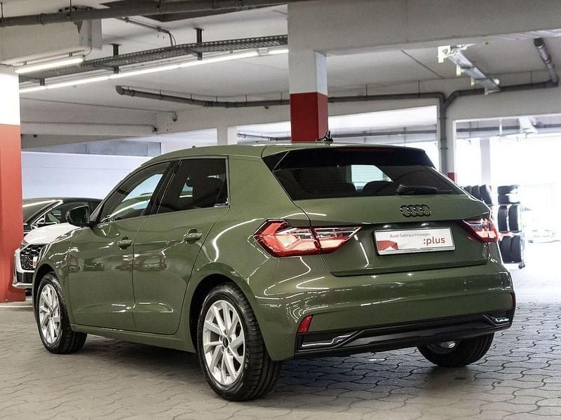 Gebraucht Audi A1 Sportback Advanced Plus 95 PS (69 kW) 2024 Distriktgrün metallic Kleinwagen