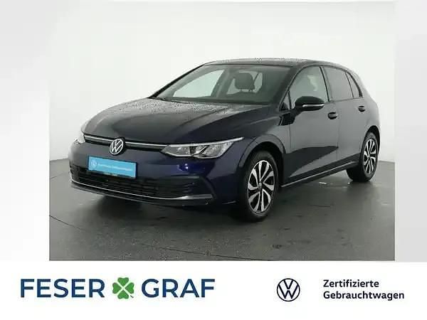 Atlantic blue metallic Gebraucht 2022 VW Golf VIII Active Limousine | 18.708 € (Superpreis) - Bild 1/2