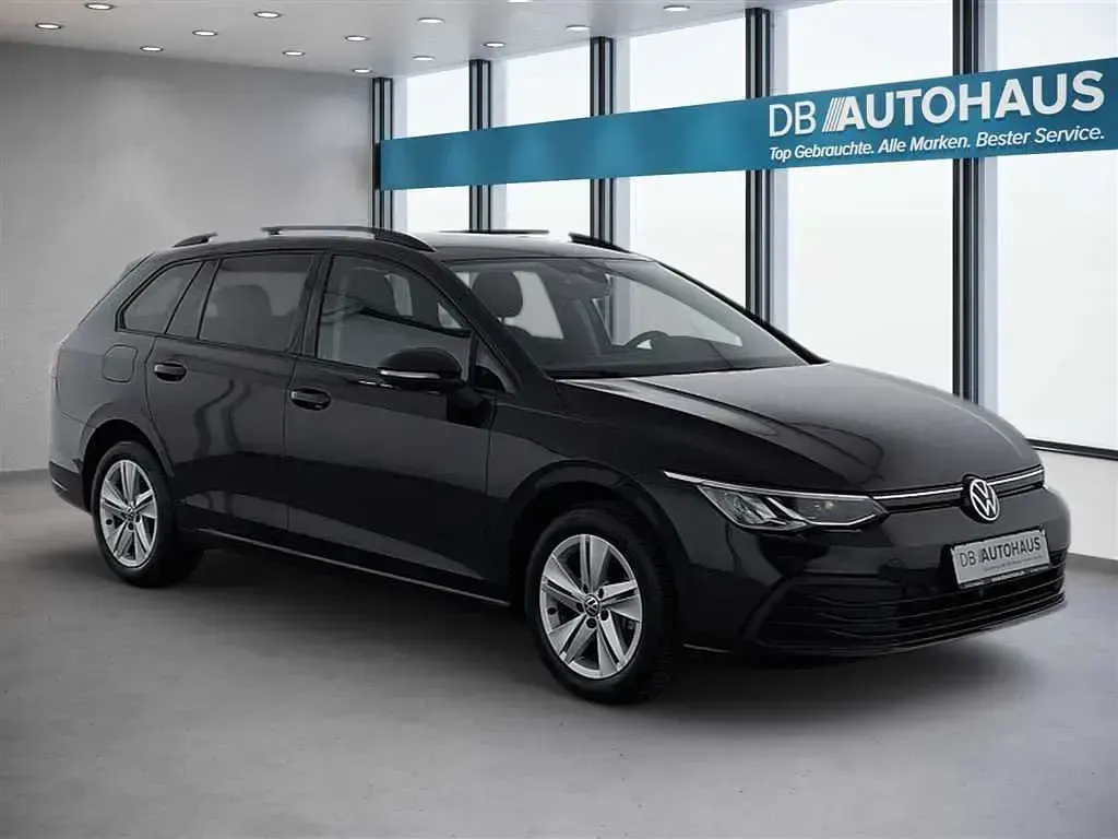 Gebraucht VW Golf VIII Life 116 PS (85 kW) 2024 Schwarz Kombi