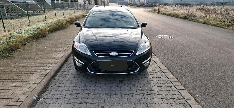 Schwarz Gebraucht 2011 Ford Mondeo Kombi | 5.000 € (Teuer) - Bild 1/4
