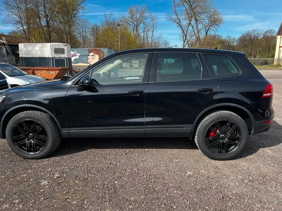 Gebraucht VW Touareg 245 PS (180 kW) 2011 Schwarz SUV