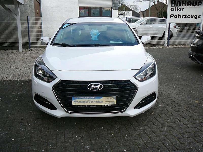 Gebraucht Hyundai i40 135 PS (99 kW) 2017 Weiß Kombi