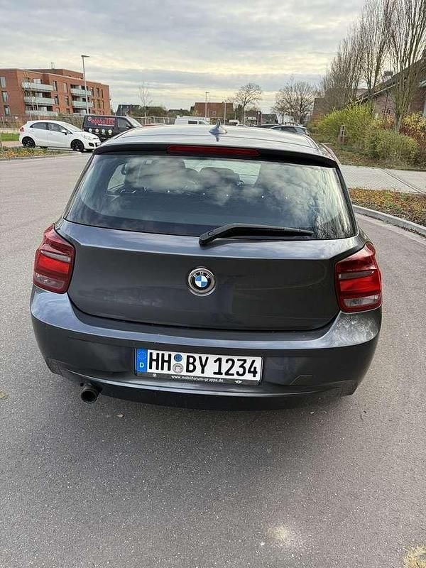 Gebraucht BMW 116 136 PS (100 kW) 2013 Grau Kleinwagen