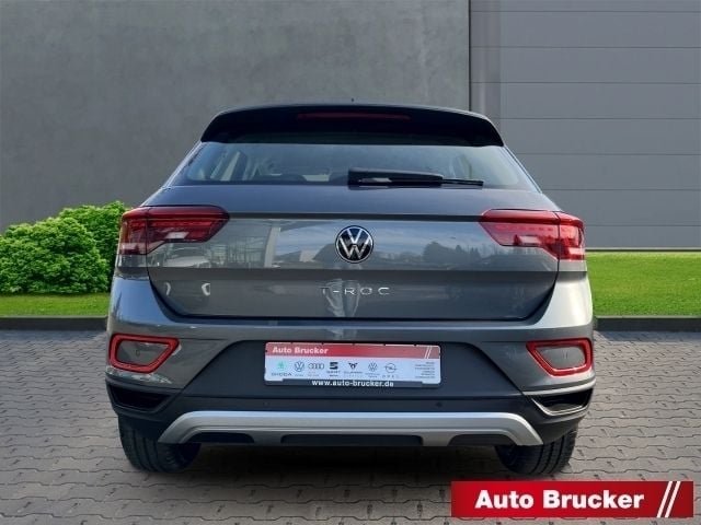 Second-hand VW T-Roc Life 150 CP (110 kW) 2024 Gri SUV