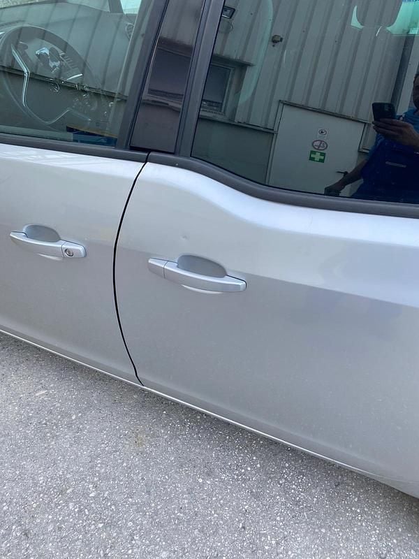 Gebraucht Opel Meriva 100 PS (73 kW) 2011 Silber Van / Kleinbus