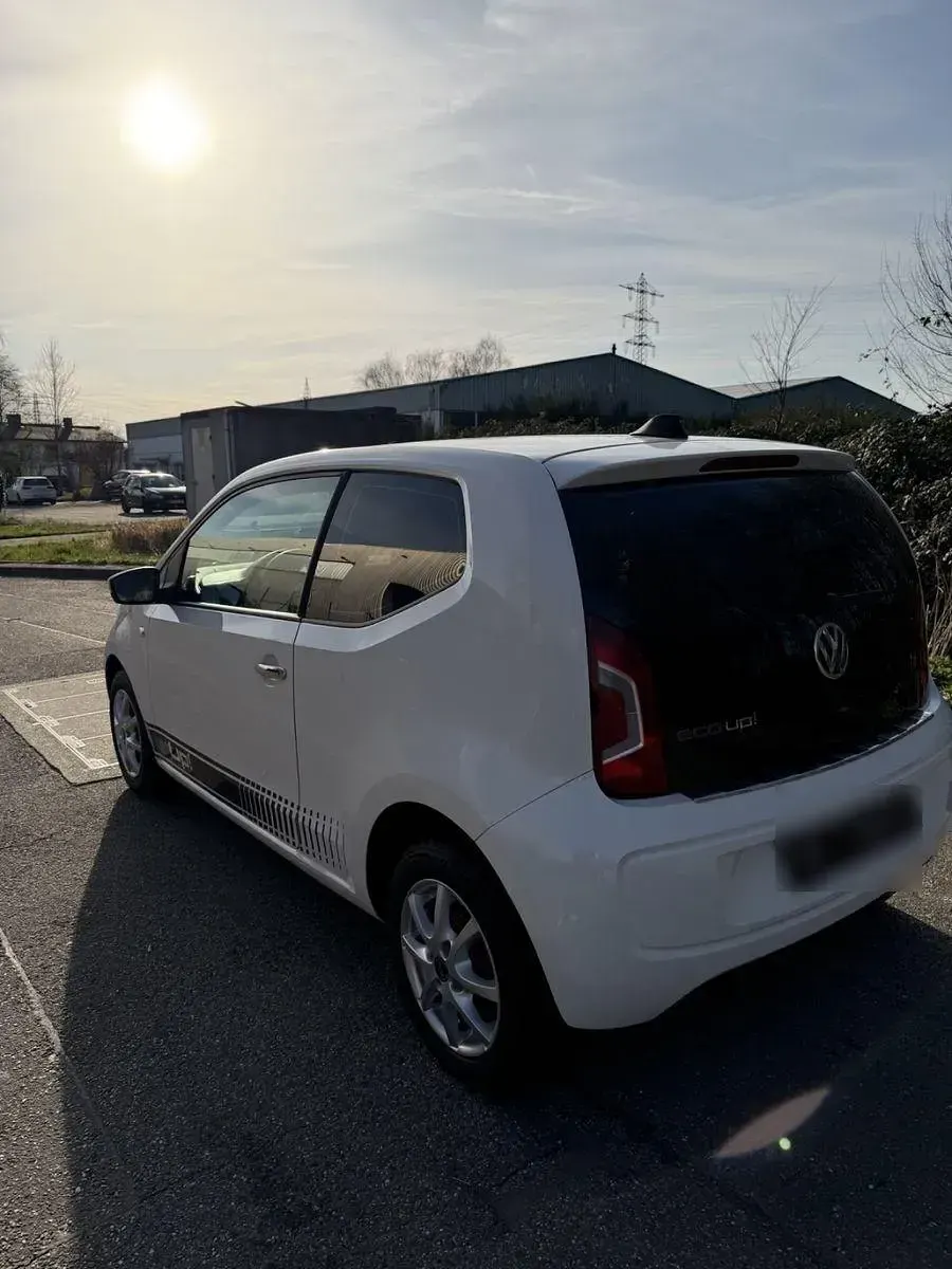 Gebraucht VW up! move up! 68 PS (50 kW) 2013 Weiß Kleinwagen