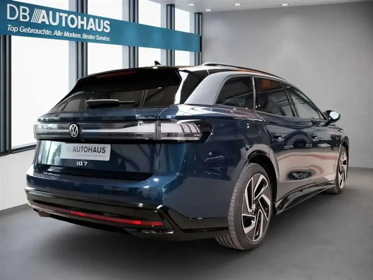 Gebraucht VW ID.7 Pro 210 kW (286 PS) 2024 Blau Kombi