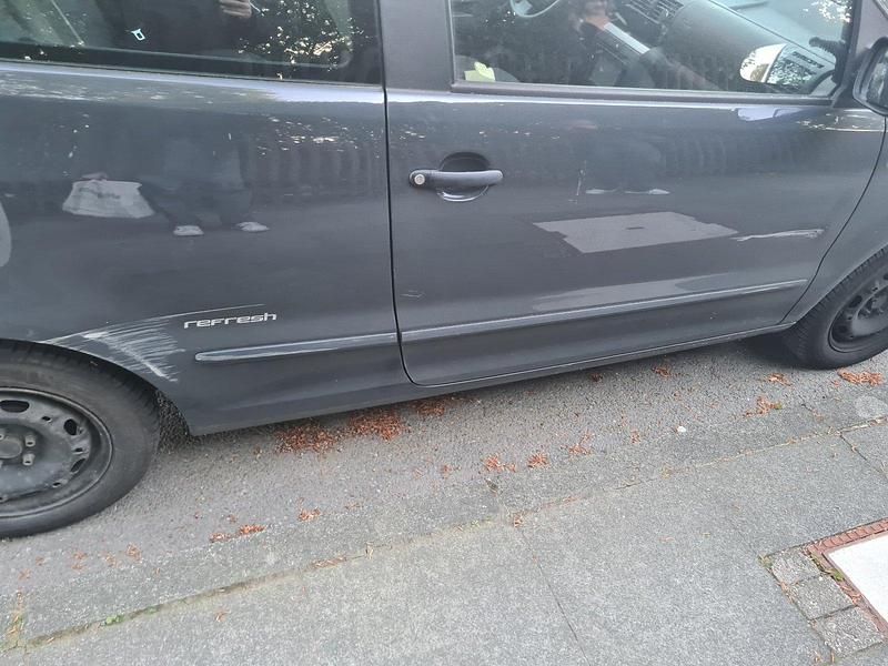 Second-hand VW Fox 54 CP (39 kW) 2009 Gri Hatchback