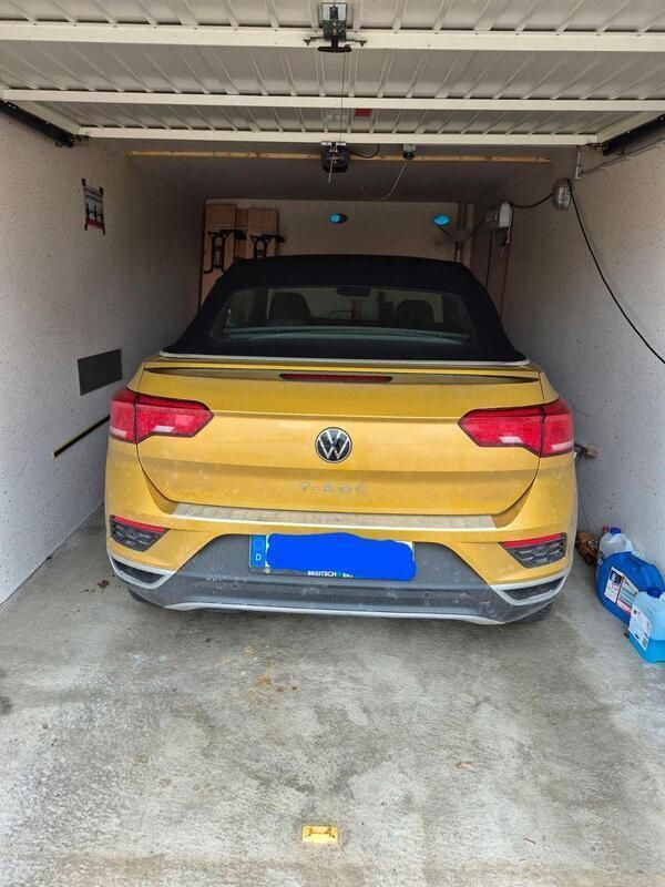 Gelb Gebraucht 2021 VW T-Roc Cabriolet Active Cabrio | 29.000 € (Etwas zu teuer) - Bild 1/4