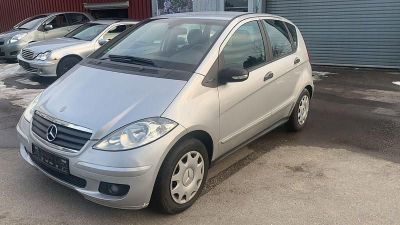Gebraucht Mercedes A160 82 PS (60 kW) 2005 Silber Kleinwagen