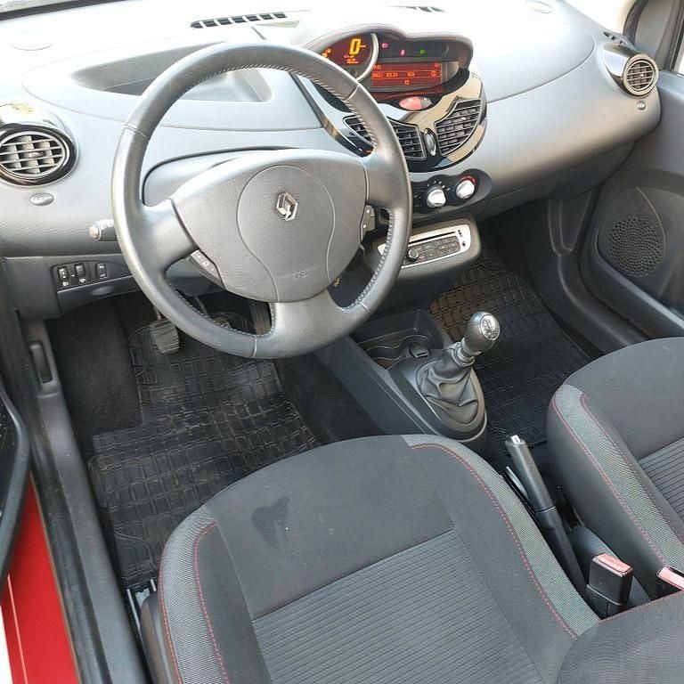 Usata Renault Twingo Dynamique 75 CV (55 kW) 2014 Rosso Utilitaria