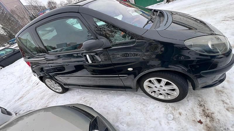 Gebraucht Peugeot 1007 109 PS (80 kW) 2005 Schwarz Van / Kleinbus