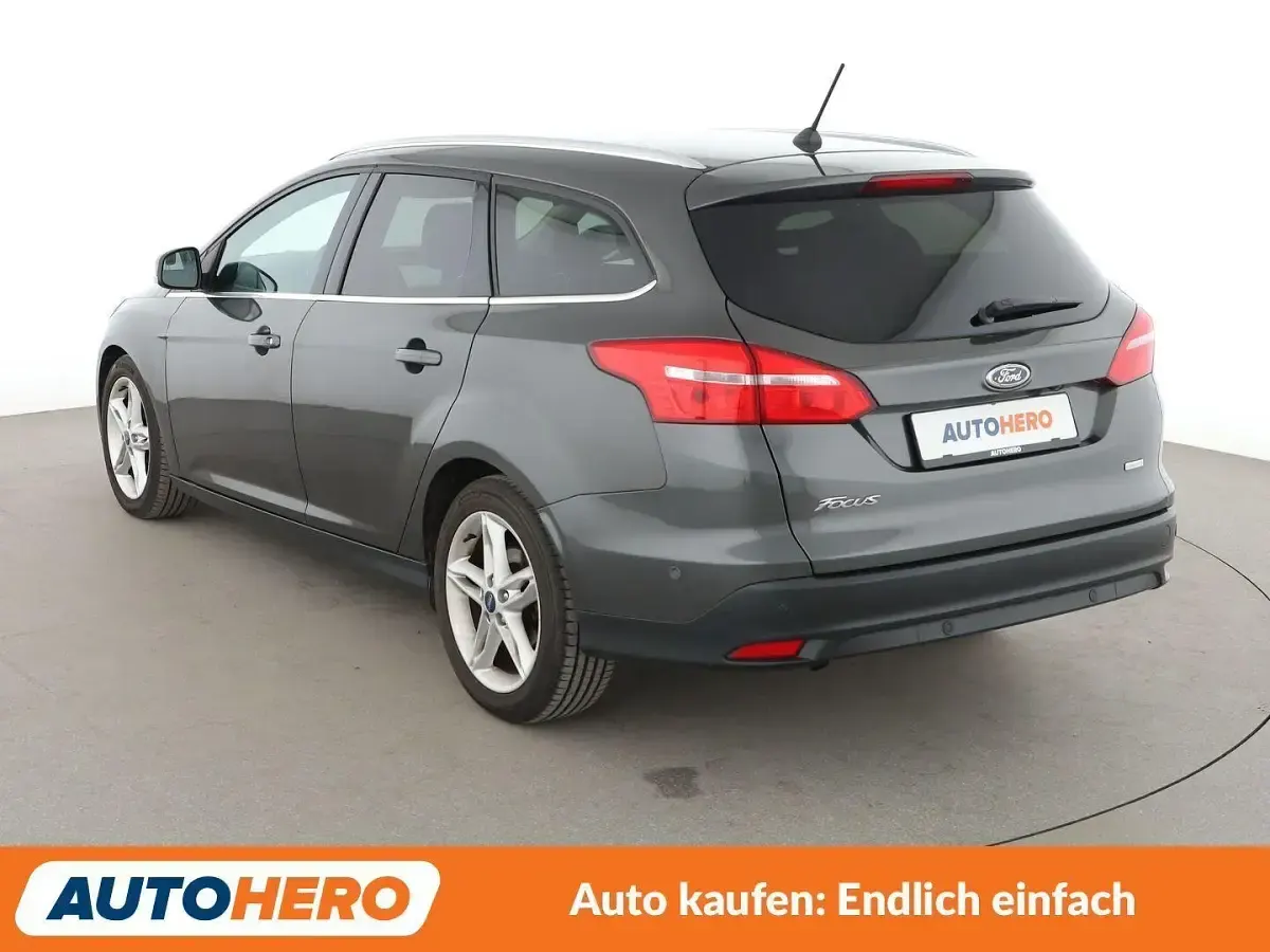 Używany Ford Focus Titanium 125 KM (91 kW) 2018 Szary Kombi