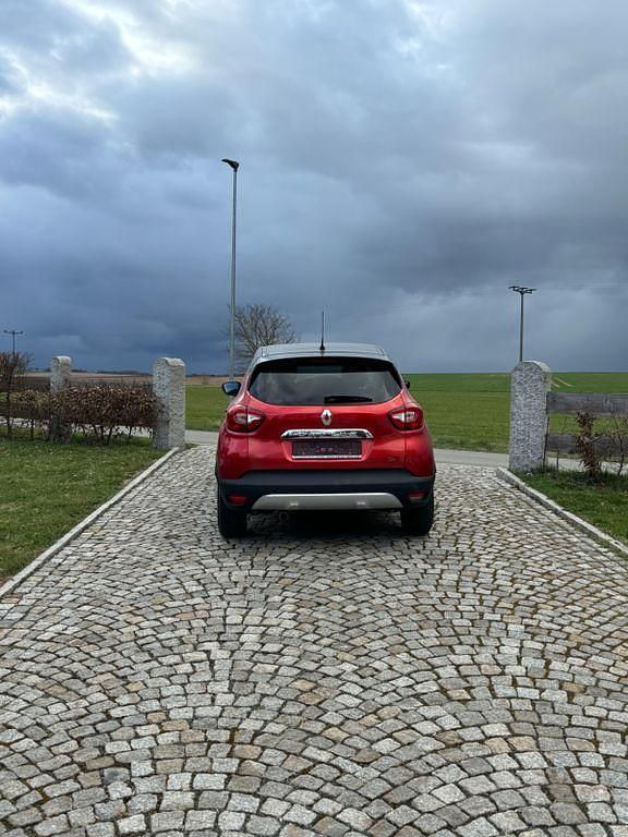 Gebraucht Renault Captur 118 PS (86 kW) 2016 Rot SUV