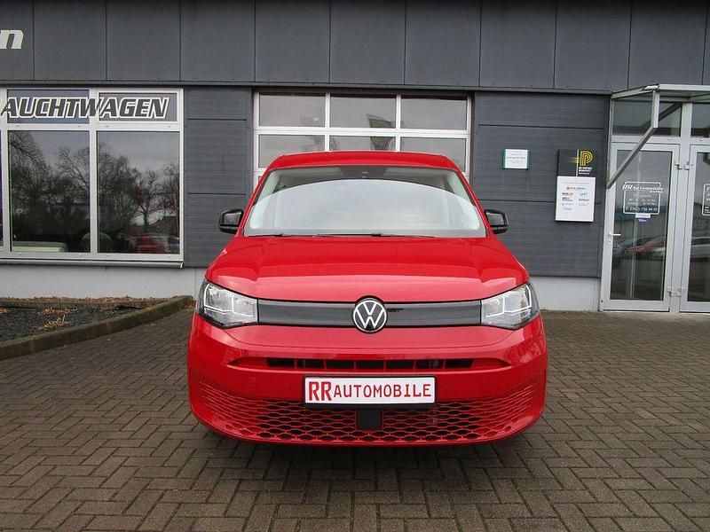Gebraucht VW Caddy Basis 122 PS (89 kW) 2023 Rot Van / Kleinbus