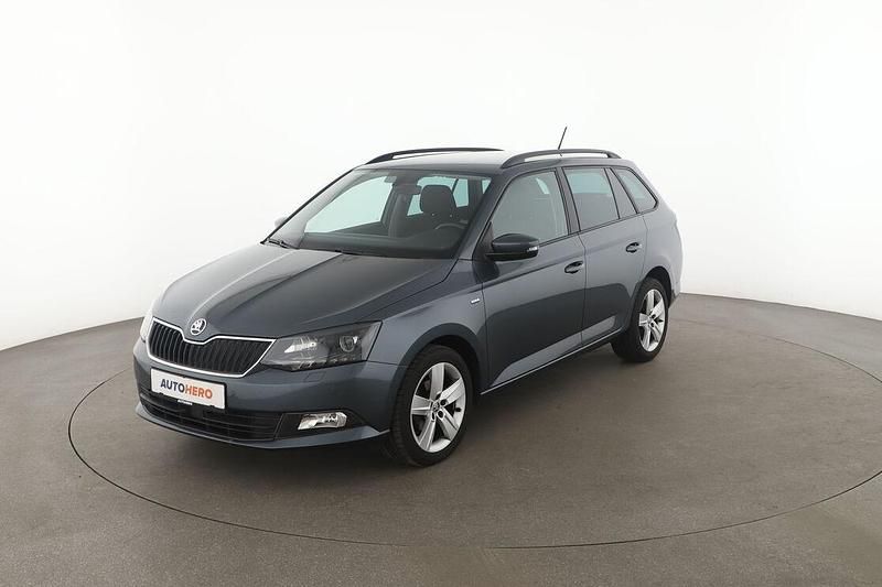 Grau Gebraucht 2017 Skoda Fabia Ambition Kleinwagen | 10.660 € (Fairer Preis) - Bild 1/3