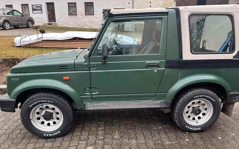 Gebraucht Suzuki Samurai 69 PS (50 kW) 1998 Grün SUV
