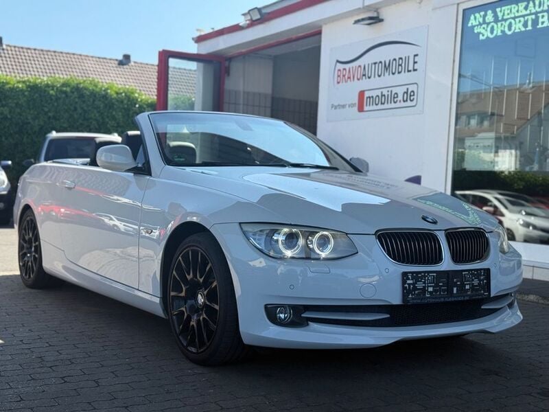Weiß Gebraucht 2010 BMW 325 Cabriolet Sport Line Cabrio | 9.999 € (Superpreis) - Bild 1/4