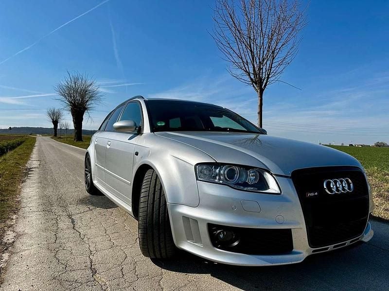 Second-hand Audi RS4 420 CP (308 kW) 2007 Argintiu Break